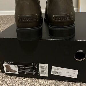 Sorel waterproof shoes, new